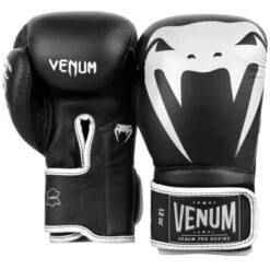 Venum Giant 2.0 Pro Boxing Gloves - Velcro