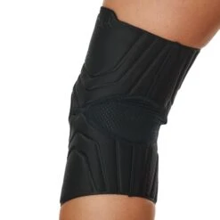 Nike Pro Closed Patella Knee Sleeve 3.0 -Venu Boxing Shop nike knee sleeve back